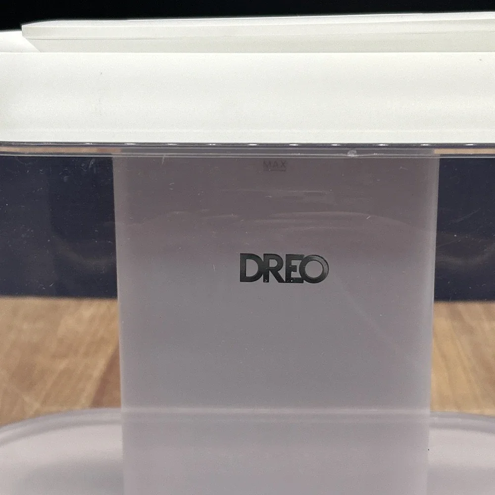 DREO Humidifier 4 Liter Quiet Run Cool Mist w/Light Excellent Working DR-HHM001